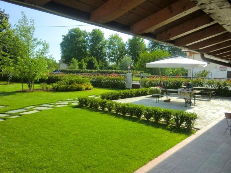 Agriturismo La Rosta チェルヴィニャーノ・デル・フリウーリ エクステリア 写真
